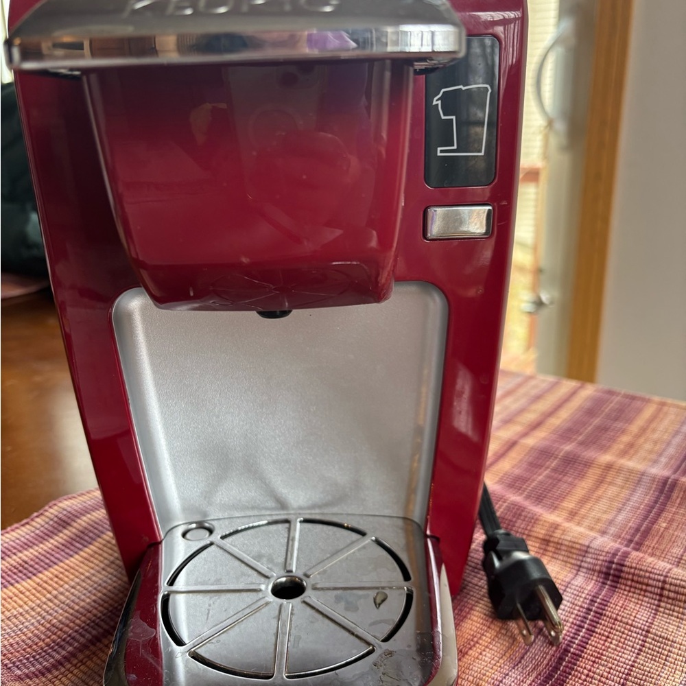 Single Serve Red Coffee Maker